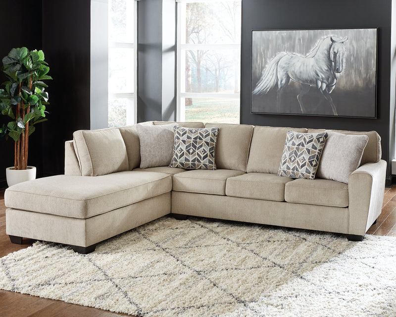 Decelle 2-Piece Sectional with Chaise image